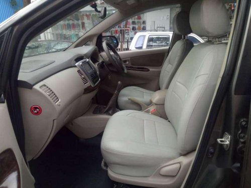 Toyota Innova 2.5 V 7 STR, 2013, Diesel MT for sale 