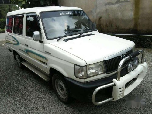 2003 Toyota Qualis MT for sale at low price