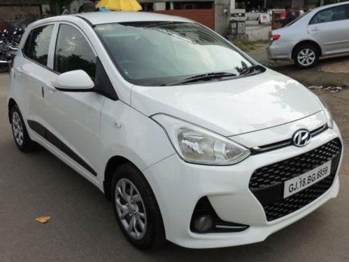 Used Hyundai Grand i10 MT car at low price