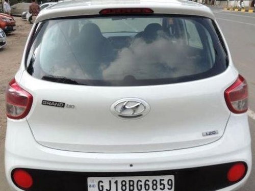 Used Hyundai Grand i10 MT car at low price