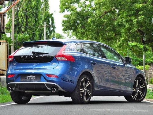 Used Volvo V40 D3 R-Design 2019 AT for sale