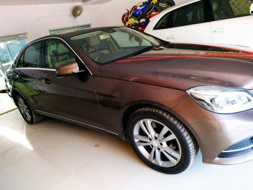 Used Mercedes Benz E-Class 1993-2009 250 D W 210 2014 AT for sale