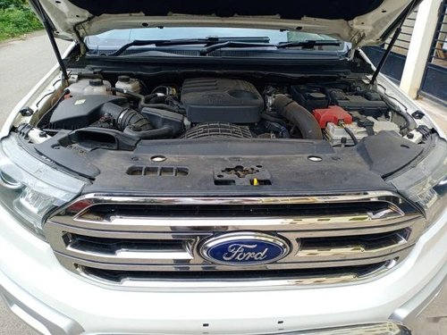 Used Ford Endeavour MT at low price