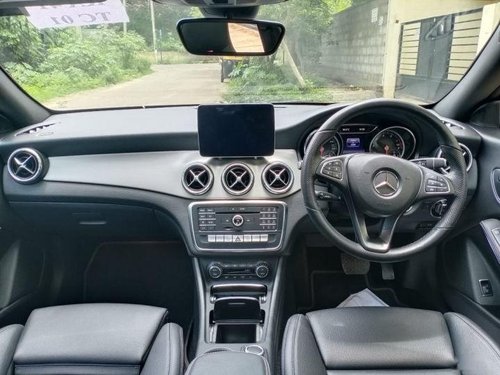 Used 2018 Mercedes Benz AT 200 for sale