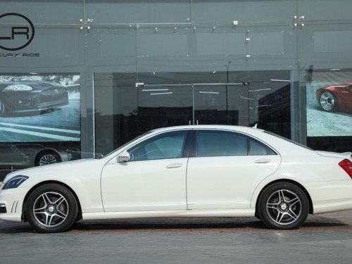 Mercedes Benz S Class 2005 2013 320 CDI L 2007 AT for sale 