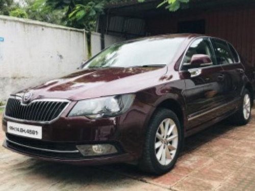 Used Skoda Superb AT car at low price