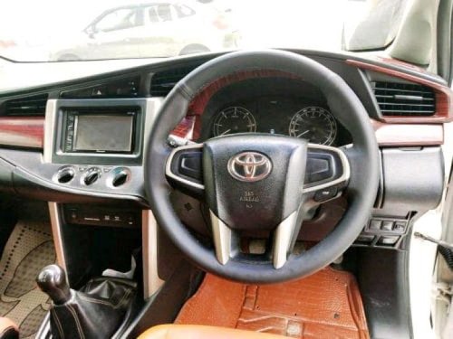 Used Toyota Innova Crysta 2.4 G MT car at low price