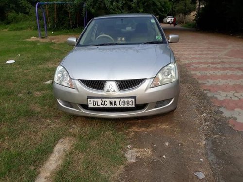 Used Mitsubishi Lancer MT car at low price