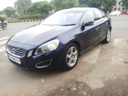 Used Volvo S60 AT car at low price