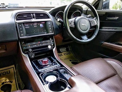 Used Jaguar XE Portfolio AT 2017 for sale