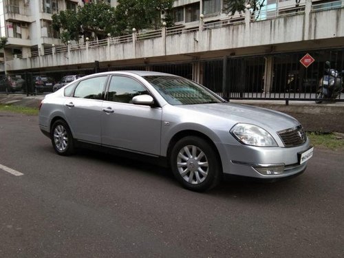 Used Nissan Teana AT car at low price