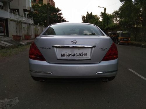 Used Nissan Teana AT car at low price