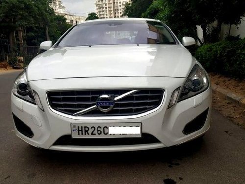 Used Volvo S60 AT car at low price