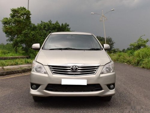 Toyota Innova 2012 MT for sale