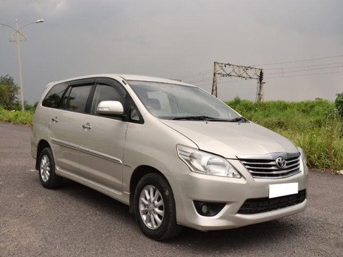 Toyota Innova 2012 MT for sale