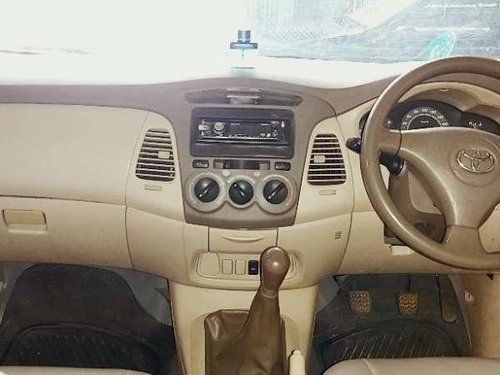 Toyota Innova 2.5 G 8 STR BS-IV, 2007, Diesel MT for sale 