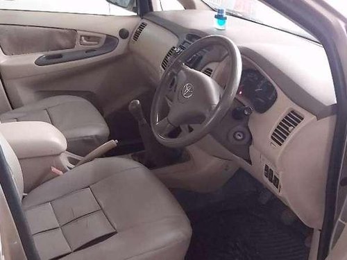 Toyota Innova 2.5 G 8 STR BS-IV, 2007, Diesel MT for sale 