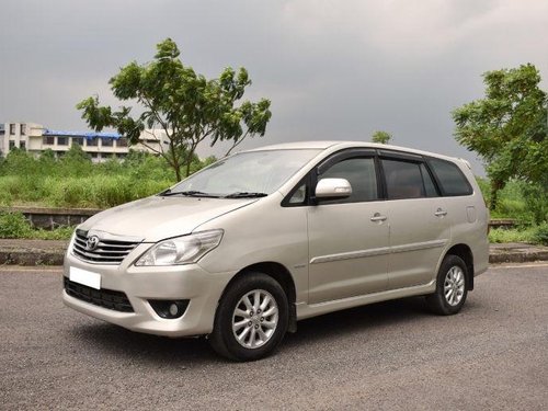 Toyota Innova 2012 MT for sale