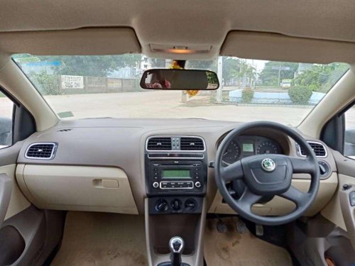 Skoda Rapid 2013 MT for sale 