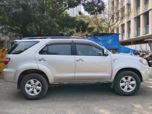 Toyota Fortuner 2009-2011 3.0 Diesel MT for sale