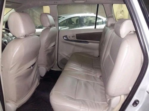 Used Toyota Innova MT car at low price