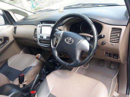 Toyota Innova 2012-2013 2.5 VX (Diesel) 8 Seater MT for sale