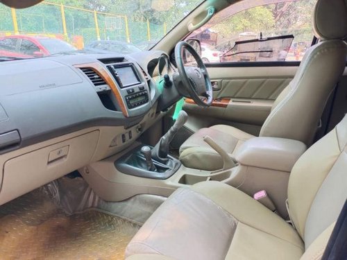 Toyota Fortuner 2009-2011 3.0 Diesel MT for sale