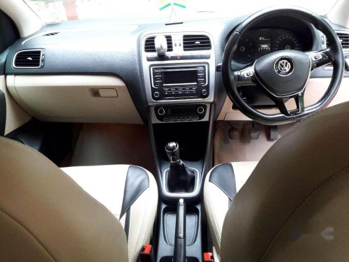 Volkswagen Polo Highline Petrol, 2015, Petrol MT for sale 