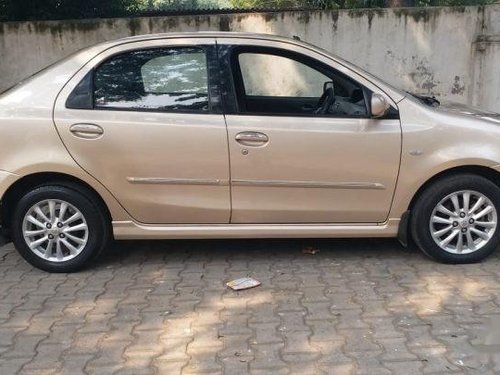 Toyota Etios V 2011 MT for sale