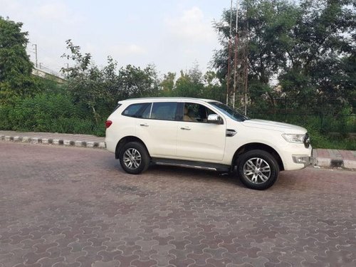 Used Ford Endeavour AT car at low price