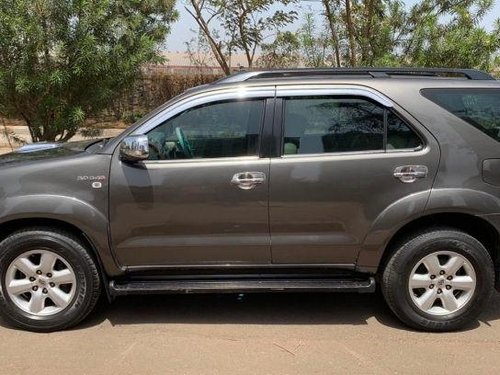 Used Toyota Fortuner MT car at low price