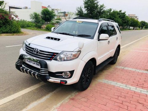Toyota Fortuner 2011-2016 4x4 MT for sale