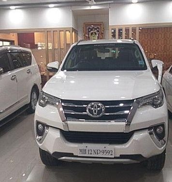 2017 Toyota Fortuner 4x4 AT for sale at low price