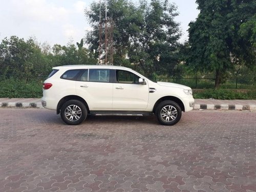 Used Ford Endeavour AT car at low price