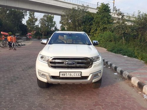 Used Ford Endeavour AT car at low price