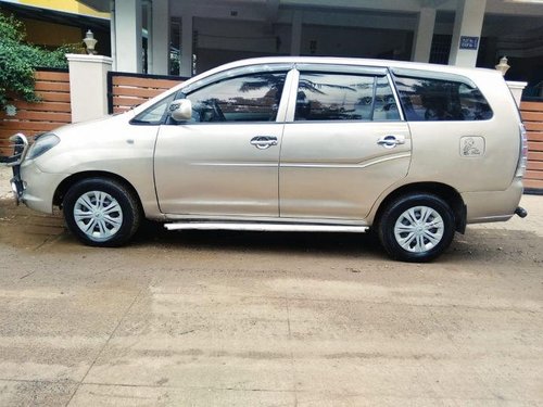 Toyota Innova 2004-2011 2.5 G4 Diesel 8-seater MT for sale