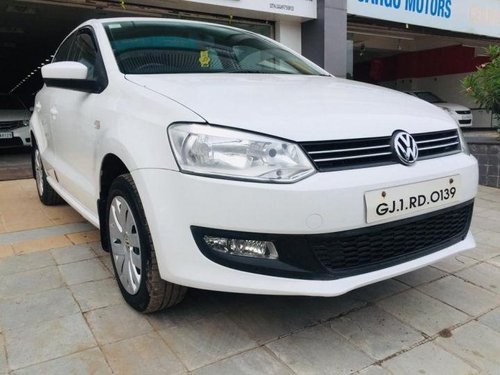 Volkswagen Polo Diesel Highline 1.2L 2013 MT for sale