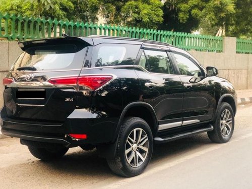 Toyota Fortuner 2.8 4WD MT 