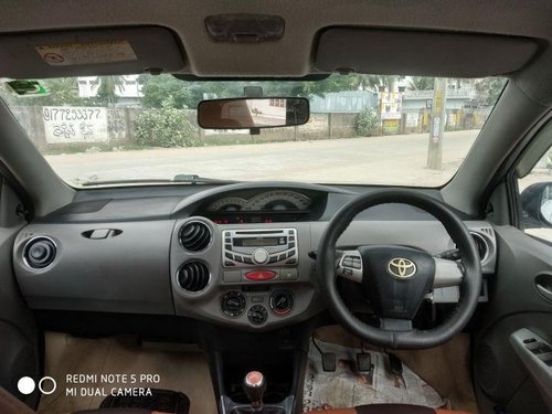 Used Toyota Etios VX MT car at low price