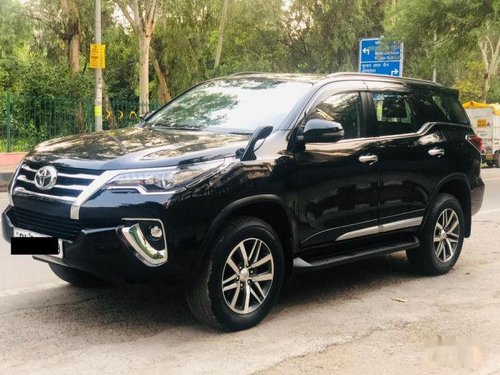 Toyota Fortuner 2.8 4WD MT 