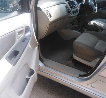 Used Toyota Innova MT car at low price