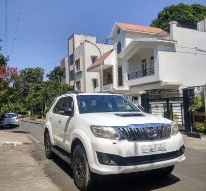 Used Toyota Fortuner 4x4 MT car at low price