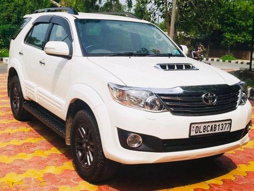 Used Toyota Fortuner 4x2 4 Speed AT car at low price