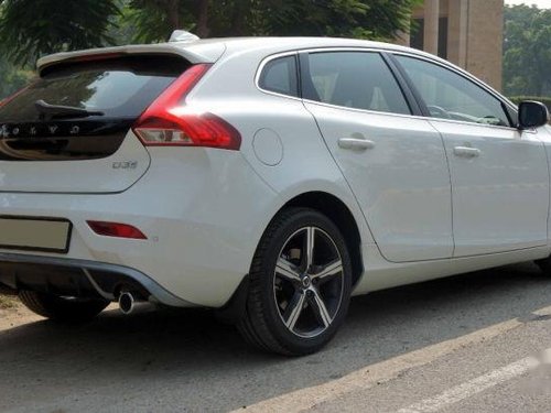 Volvo V40 2015-2016 D3 R-Design AT for sale