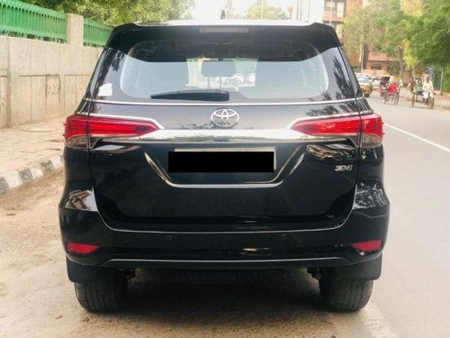 Toyota Fortuner 2.8 4WD MT 