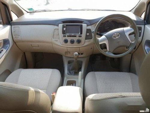 Used Toyota Innova MT 2004-2011 car at low price