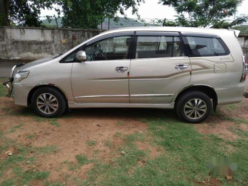 Toyota Innova 2.5 V 7 STR, 2015, Diesel MT for sale 