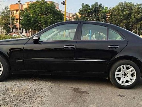 Mercedes Benz E Class 2005 AT for sale 