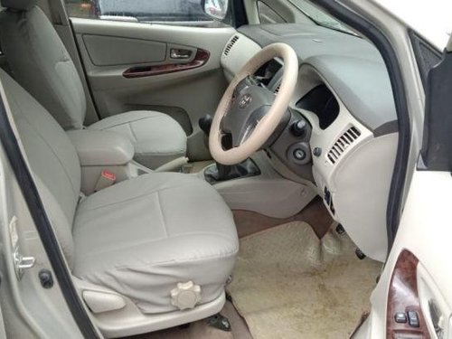 Toyota Innova 2013 MT for sale