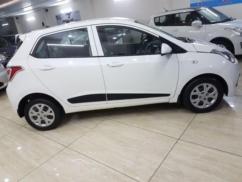 Used Hyundai i10 Magna MT car at low price